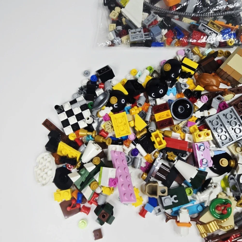 Lot Of 8oz Lego Bricks Blocks Parts Set Legos Unsorted Toys Kids Play - Picture 2 of 5